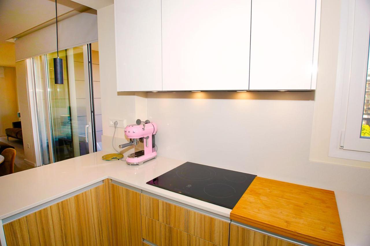 Appartement Lovely With Pool, Ac And A Great Terrace *