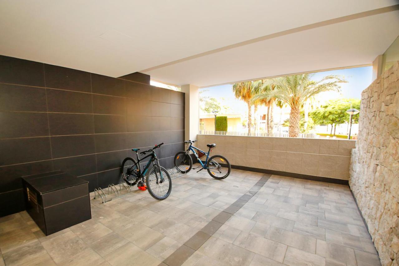Lovely With Pool, Ac And A Great Terrace Appartement El Campello